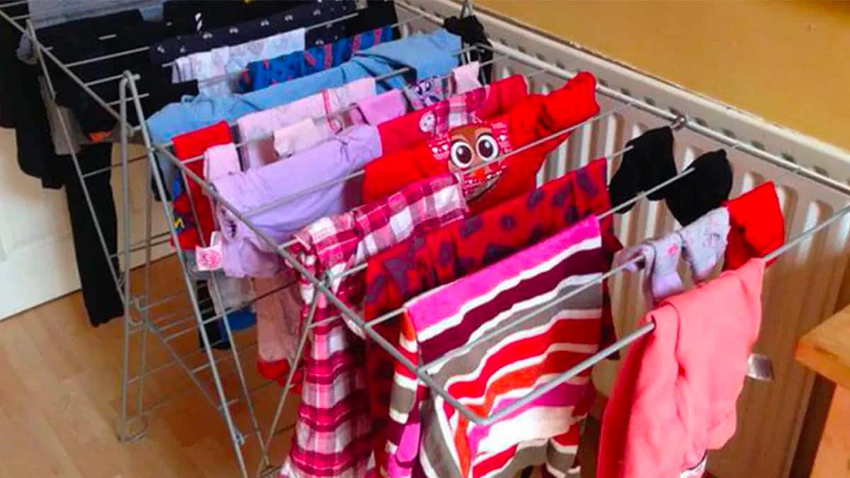 L’astuce infaillible pour sécher rapidement votre linge en hiver sans mauvaises odeurs
