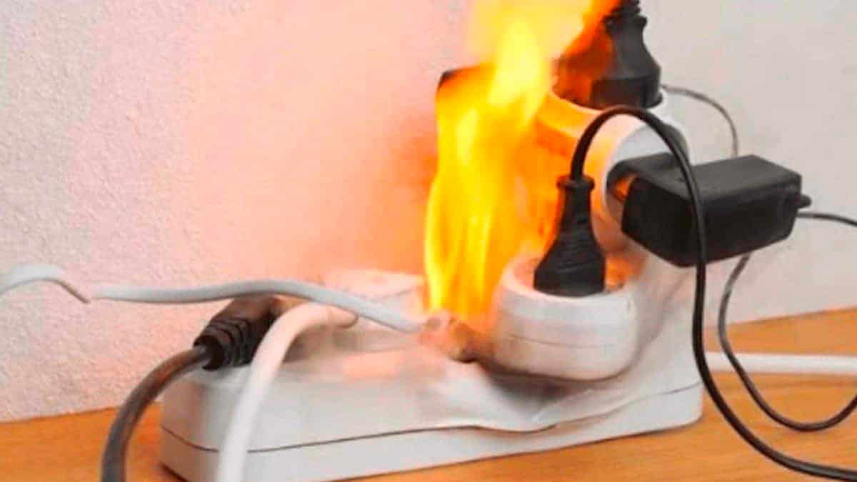 7 appareils qu’il ne faut jamais brancher sur une multiprise au risque de dangers