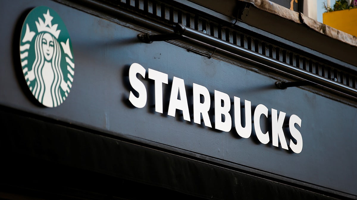 Starbucks : les vengeances les plus machiavéliques des serveurs envers les clients, c’est effroyable